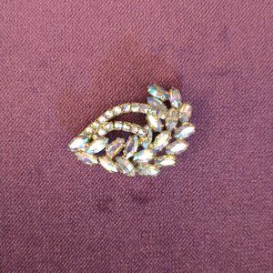 Vintage Goldtone Aurora Borealis Brooch